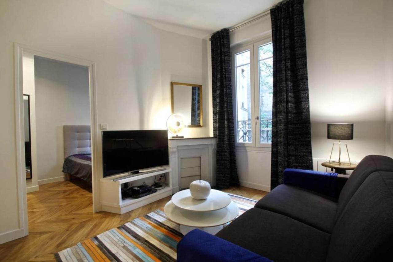 Apartment Near Montmartre Париж Экстерьер фото
